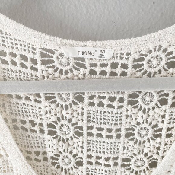 TIMING Crochet Top - Picture 3 of 7